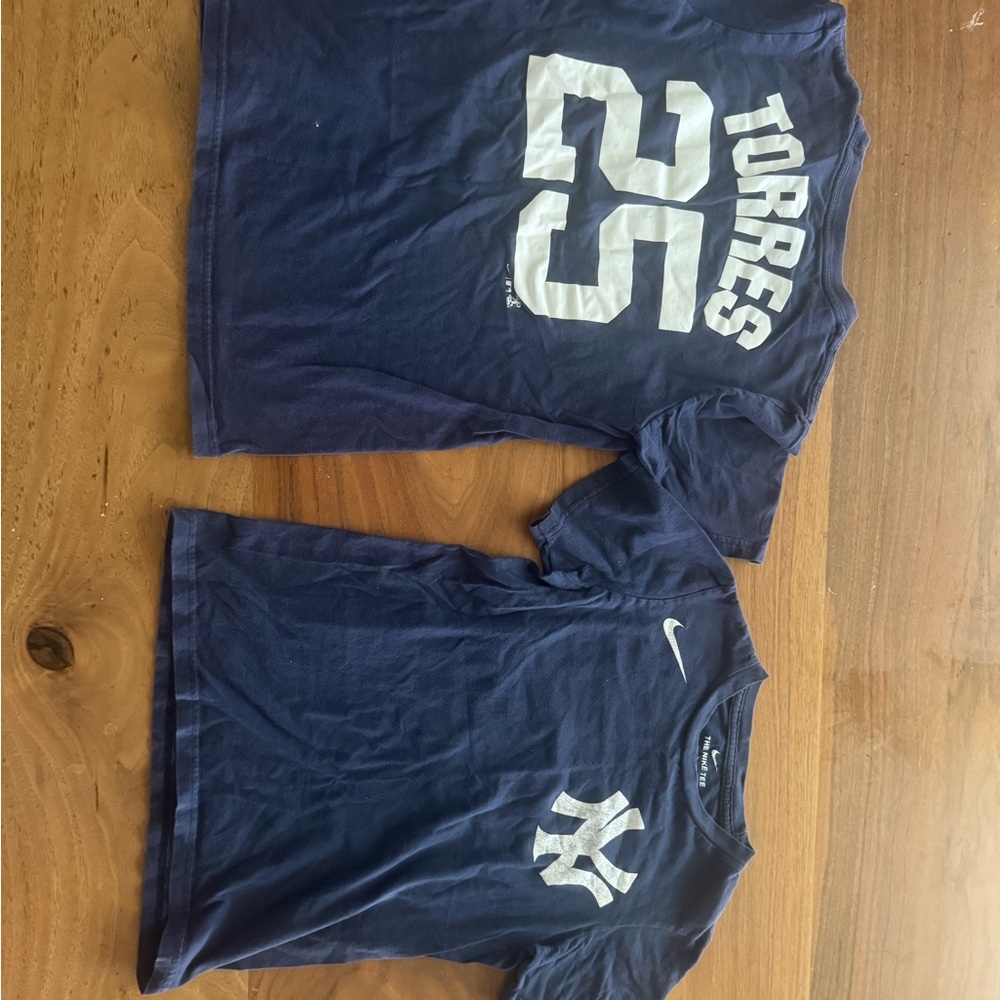 Nike Kids Navy Blue Yankees Tee